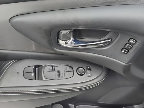 Used 2020 Nissan Murano SL AWD/4WD image 12