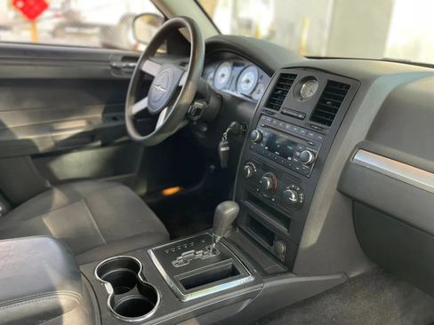 Used 2008 Chrysler 300 LX RWD image 20
