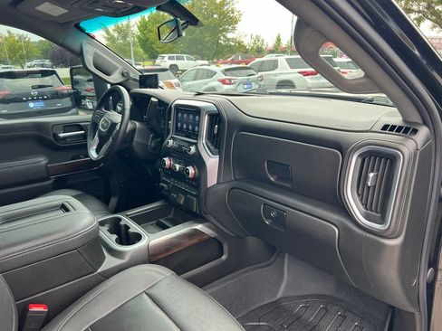 Used 2022 GMC Sierra 3500 SLT w/ SLT Convenience Package AWD/4WD image 32