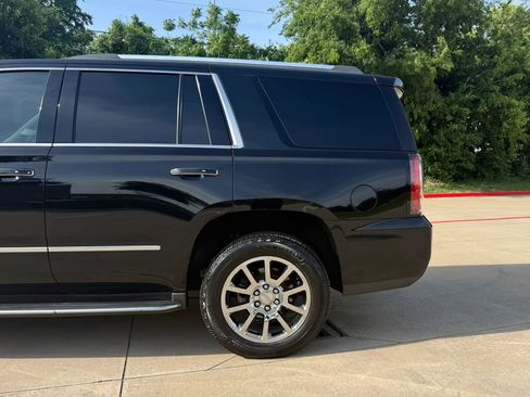 Used 2017 GMC Yukon Denali AWD/4WD image 18