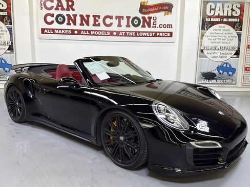 Used 2014 Porsche 911 Turbo S AWD/4WD image 2