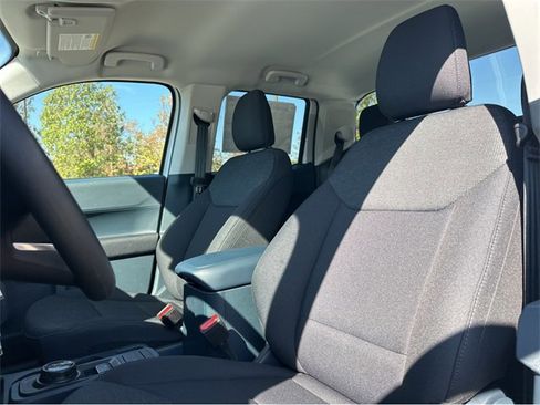 New 2025 Ford Maverick XL image 11