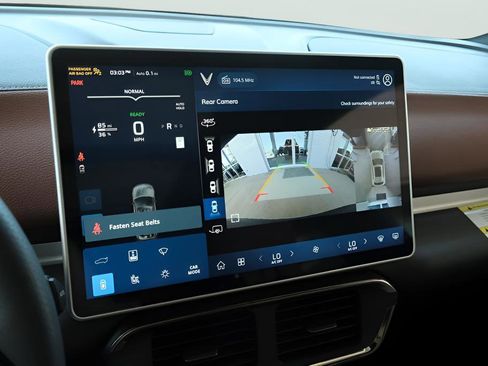 New 2025 VinFast VF 8 Plus AWD/4WD image 13