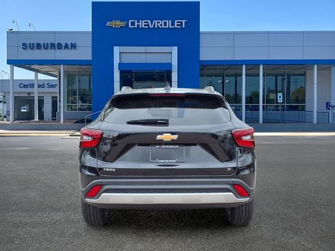 New 2026 Chevrolet Trax LT FWD image 5