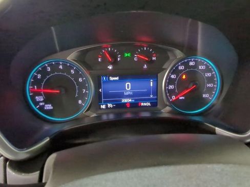 Used 2024 Chevrolet Equinox LT w/ LPO, Floor Liner Package image 11