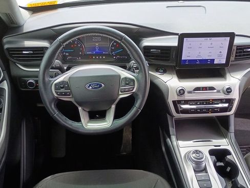 Used 2020 Ford Explorer XLT RWD image 29