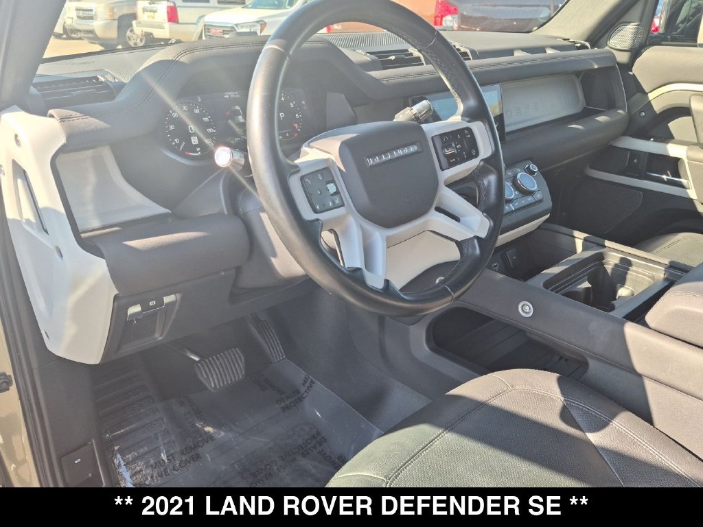 Used 2021 Land Rover Defender 110 SE AWD/4WD image 2
