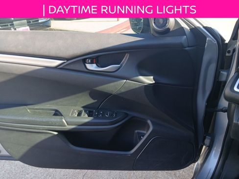 Used 2020 Honda Civic Sport image 10