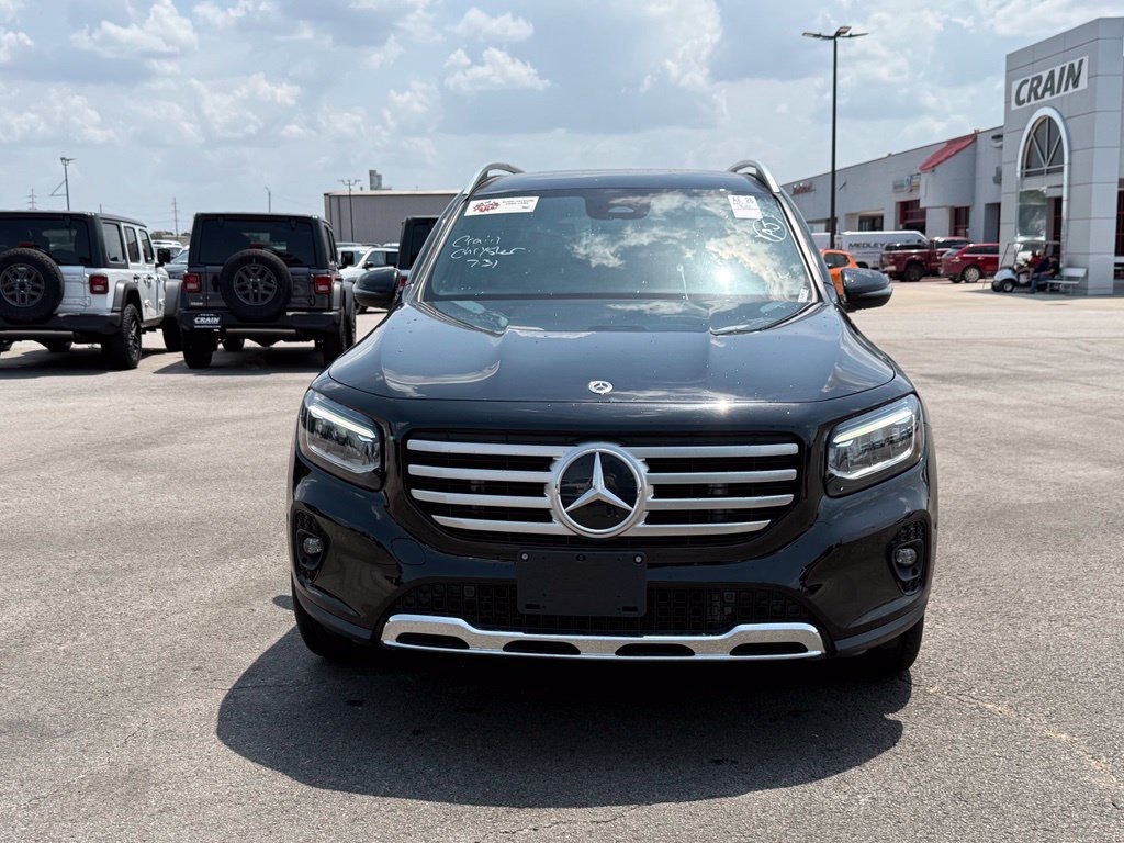 Used 2024 Mercedes-Benz GLB 250 image 2