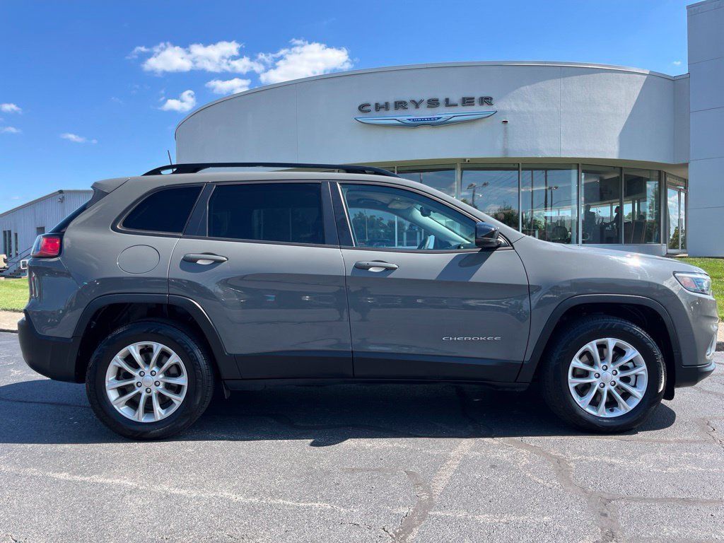 Used 2022 Jeep Cherokee Latitude Lux AWD/4WD image 47