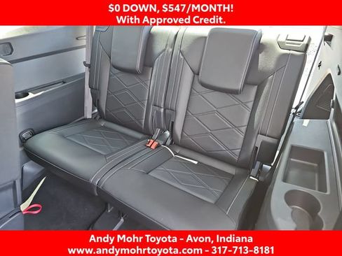 Used 2025 Volkswagen Atlas SE FWD image 29