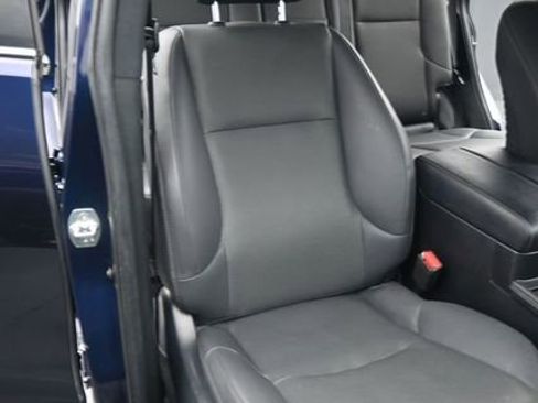 Used 2023 Lexus GX 460 Premium w/ Premium Package AWD/4WD image 17