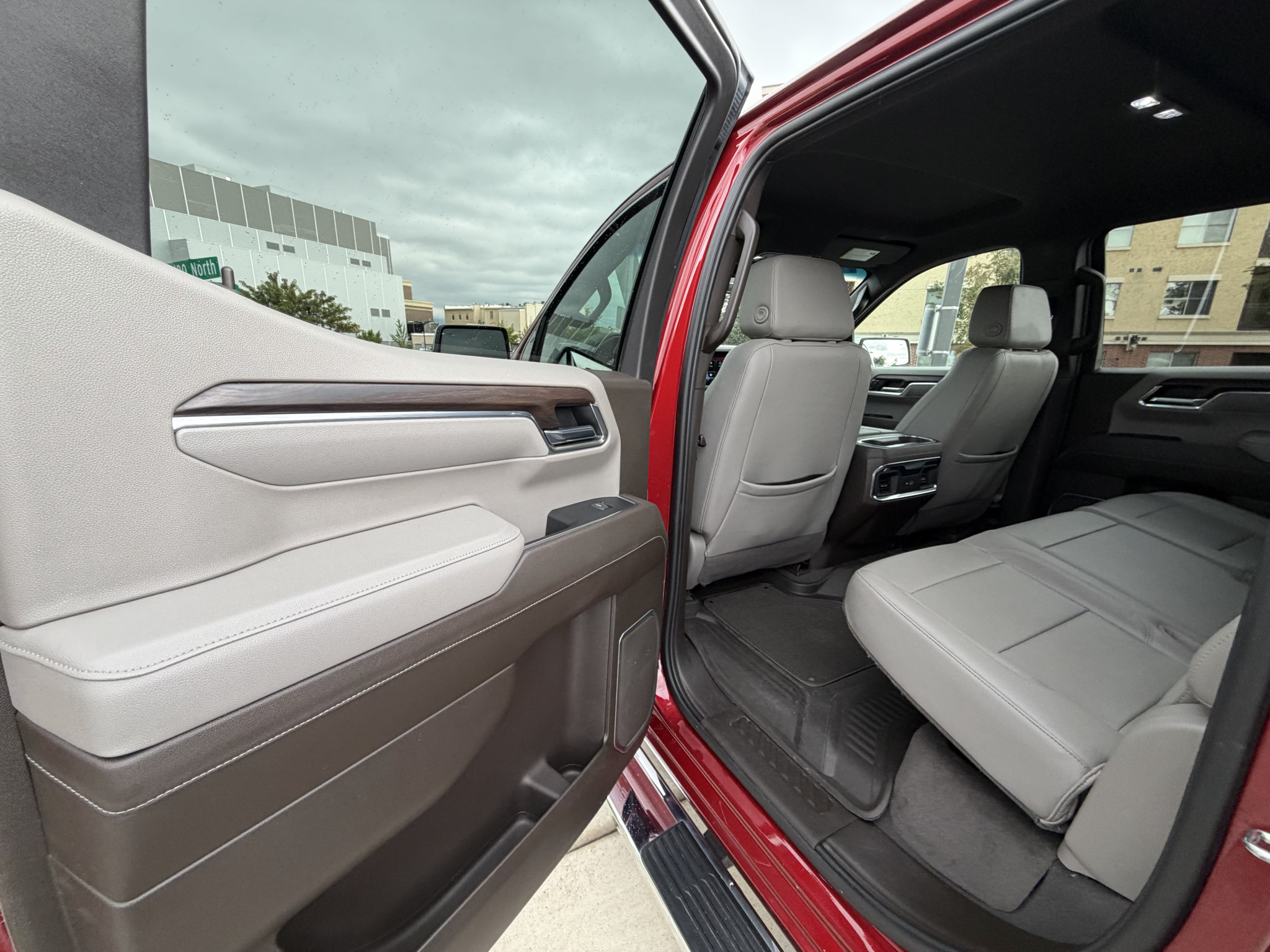 Used 2022 GMC Sierra 1500 SLT w/ SLT Convenience Package AWD/4WD image 15