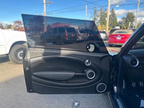 Used 2013 MINI Cooper S image 13