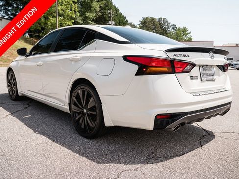 Used 2022 Nissan Altima 2.5 SR w/ Midnight Edition Package FWD image 5