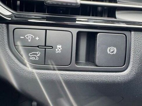 New 2026 Kia Sportage EX w/ EX Panorama Roof Package image 32