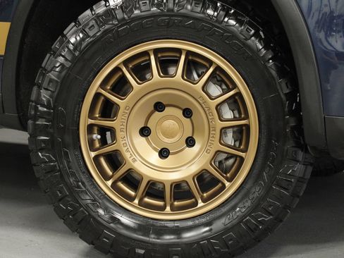 Used 2011 Porsche Cayenne S AWD/4WD image 9