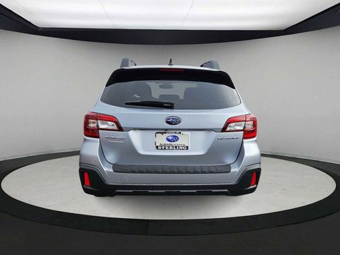 Used 2018 Subaru Outback 2.5i Premium image 7