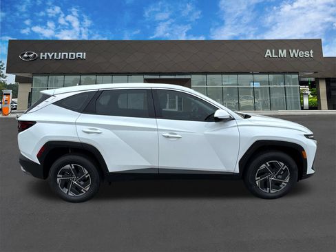 New 2026 Hyundai Tucson Blue SE AWD/4WD image 5