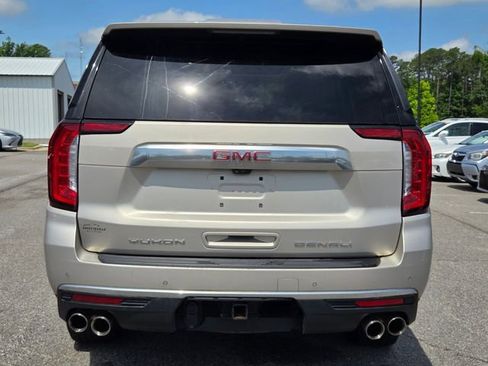 Used 2021 GMC Yukon XL Denali w/ Denali Ultimate Package AWD/4WD image 4