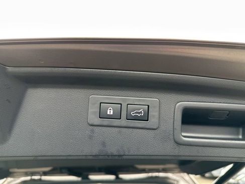 Certified 2023 Subaru Forester Limited AWD/4WD image 31
