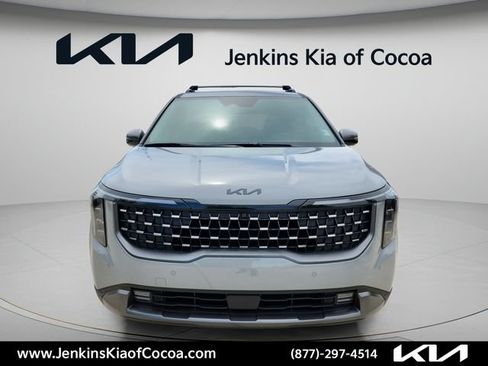 New 2026 Kia Carnival SX w/ SX Dark Edition Package FWD image 12