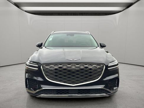 Certified 2026 Genesis GV70 2.5T AWD/4WD image 8