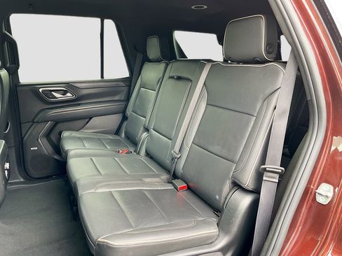 Used 2023 GMC Yukon SLT RWD image 31