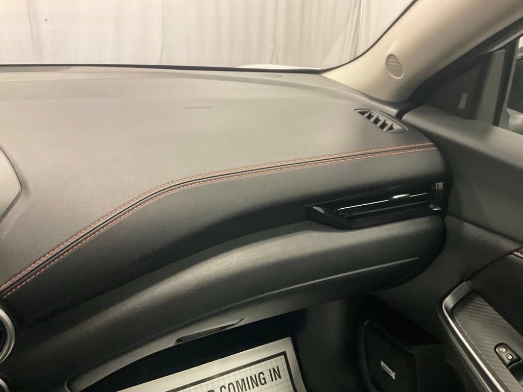 Used 2020 Nissan Sentra SR w/ Premium Package FWD image 27