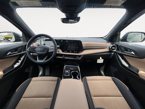 New 2026 Chevrolet Equinox ACTIV AWD/4WD image 11