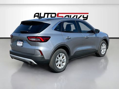 Used 2024 Ford Escape Active FWD image 7