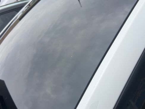 Used 2023 Tesla Model Y Long Range image 7