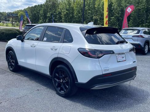 Used 2024 Honda HR-V Sport image 4