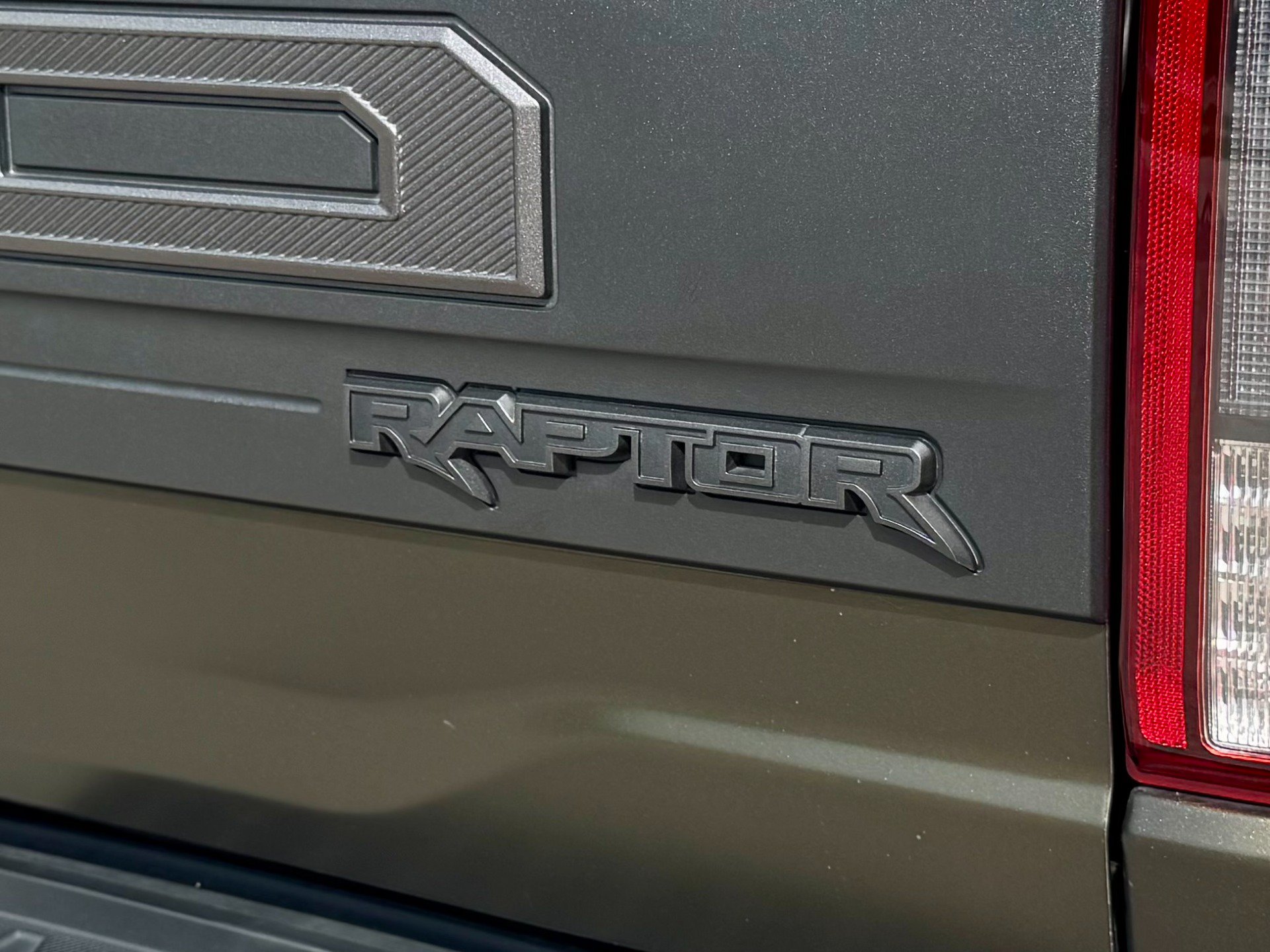 Used 2024 Ford F150 Raptor AWD/4WD image 85