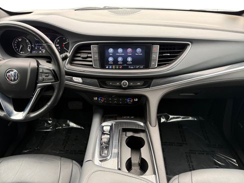 Used 2024 Buick Enclave Premium image 11