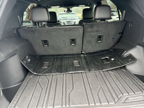 Used 2023 Chevrolet Equinox RS image 33