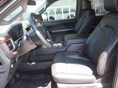 Used 2023 Ford Expedition Timberline image 4