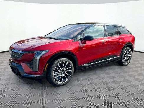 New 2026 Cadillac Optiq Sport 1 w/ LPO, Floor Liner Package AWD/4WD image 32
