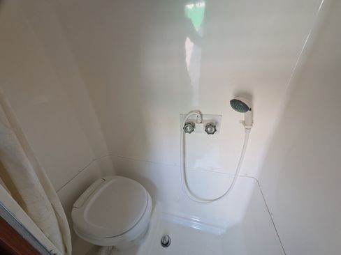 Used 2005 Dodge Sprinter 2500 w/ PWR Convenience Group image 16