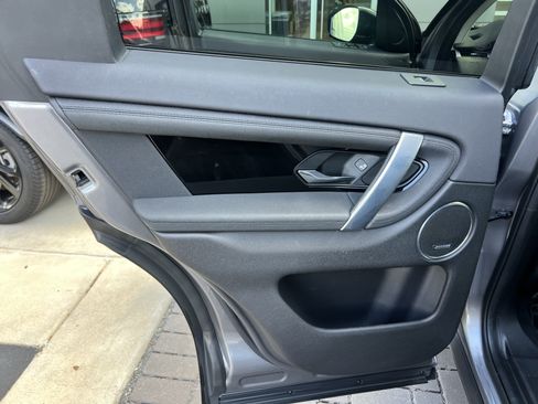 Used 2021 Land Rover Discovery Sport SE AWD/4WD image 31