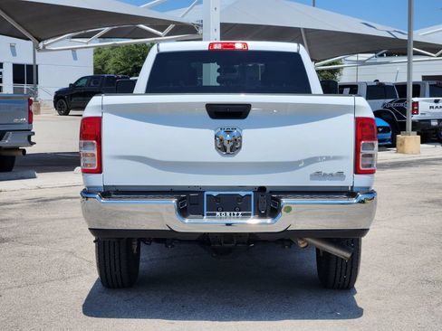 Used 2024 RAM 2500 Tradesman w/ Chrome Appearance Group AWD/4WD image 6
