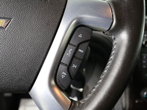 Used 2015 Chevrolet Traverse LT w/ Style and Technology Package image 34