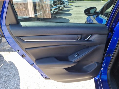 Used 2019 Honda Accord Sport image 14
