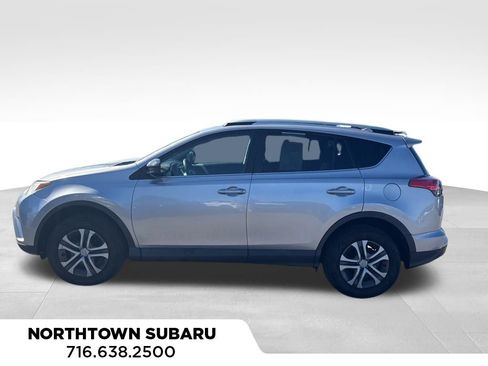 Used 2016 Toyota RAV4 LE FWD image 3