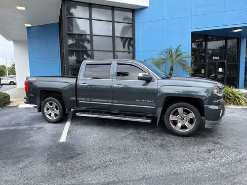 Used 2017 Chevrolet Silverado 1500 LTZ Z71 w/ LTZ Plus Package AWD/4WD image 3