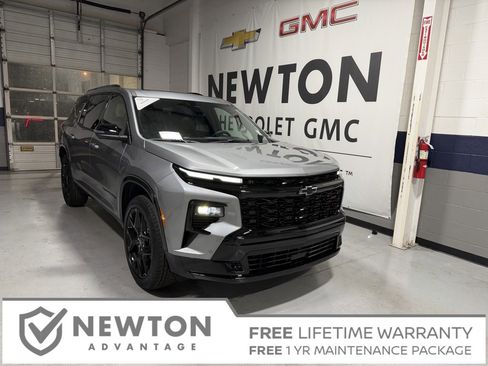 New 2026 Chevrolet Traverse RS w/ LPO, Floor Liner Package image 1