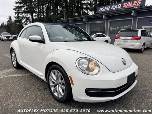 Used 2013 Volkswagen Beetle TDI image 1