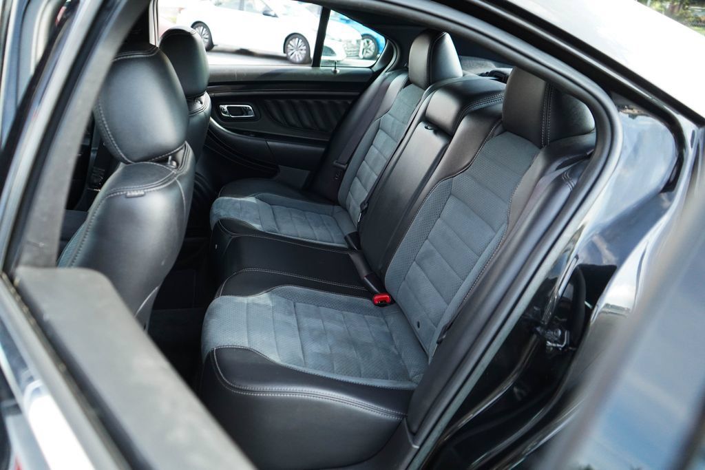 Used 2015 Ford Taurus SHO w/ Equipment Group 401A AWD/4WD image 8