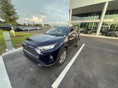 Used 2019 Toyota RAV4 XLE Premium w/ Advanced Technology Package FWD image 2