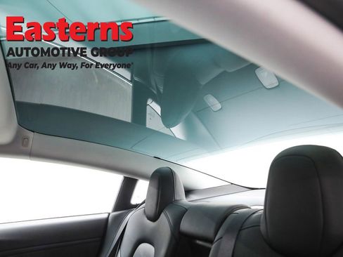 Used 2019 Tesla Model 3 Long Range image 32